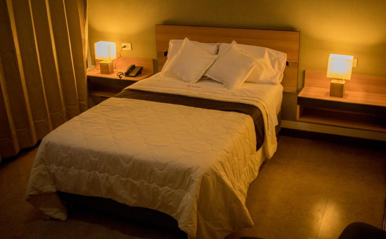 Murano Hotel Мойобамба Екстериор снимка