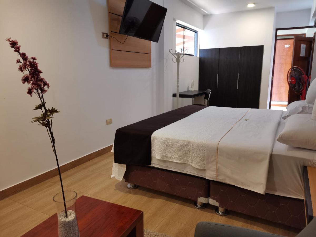 Murano Hotel Мойобамба Екстериор снимка